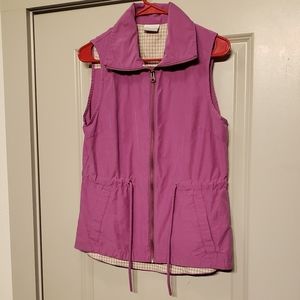 Columbia size small zip up vest.